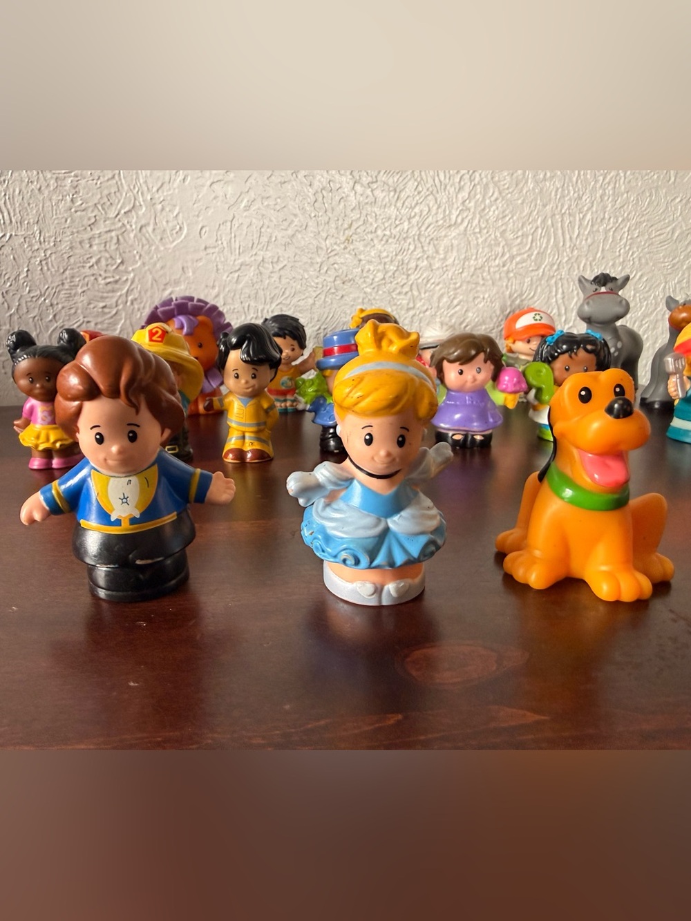 LITTLE PEOPLE BUNDLE AND ANIMALS